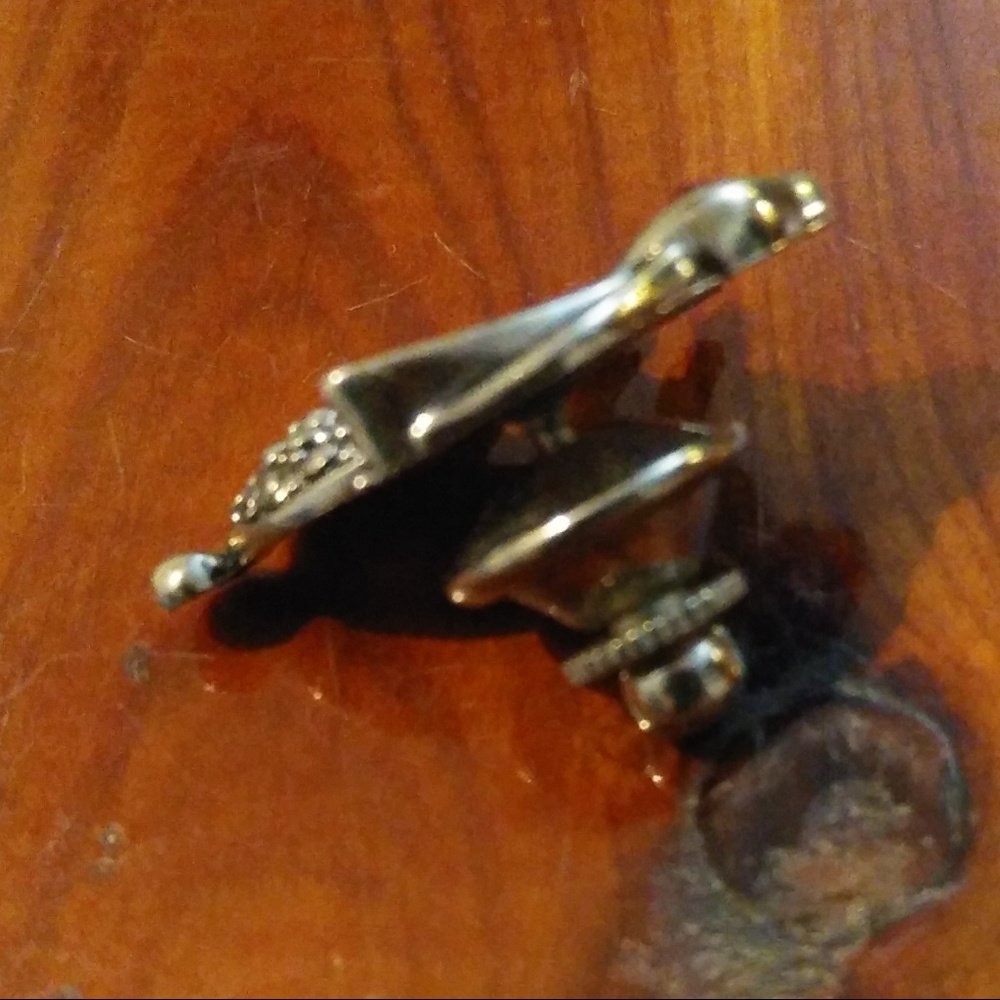 Vintage Rabbit Pin - Picture 2 of 2